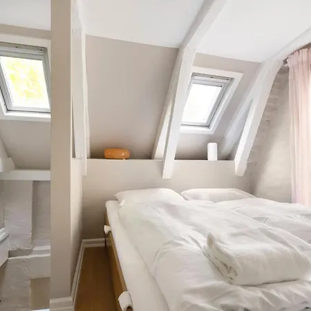 Vestebro House *